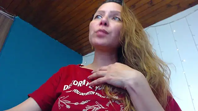 camila delarosa online show from 12-13-24, 01:01