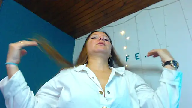 camila delarosa online show from 12-27-24, 12:23