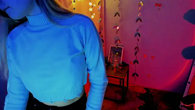 Sweet me  online show from 04-21-26, 05:36