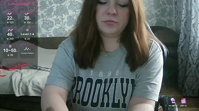 Snapshot of Sabrina_Poison chatting on 12-06-24, 08:15 Sabrina Poison online show from 12-06-24, 08:15