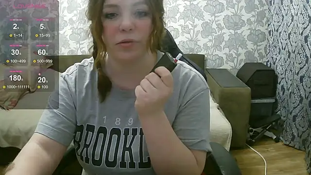 Snapshot of Sabrina_Poison chatting on 12-19-24, 02:56 Sabrina Poison online show from 12-19-24, 02:56