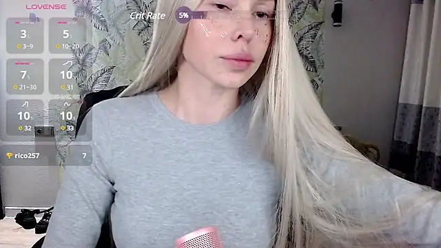 Snapshot of Marmalade_Fox chatting on 03-06-25, 01:35 Marmalade Fox online show from 03-06-25, 01:35