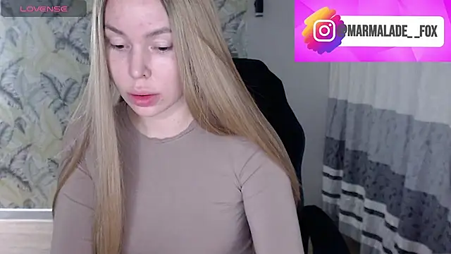 Snapshot of Marmalade_Fox chatting on 04-25-26, 02:03 Marmalade Fox online show from 04-25-26, 02:03