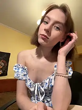 Crayzy Luv online show from 01-14-25, 06:28