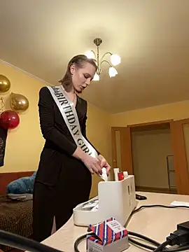 Crayzy Luv online show from 02-10-25, 05:30