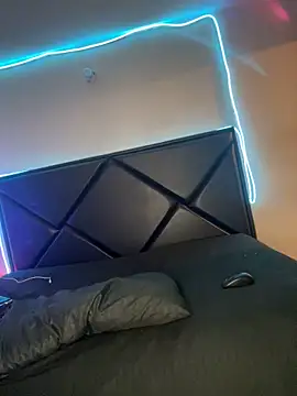 ScarlettAndClark online show from 01-03-25, 11:44