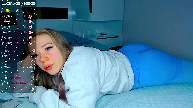 kitti kaattt online show from 02-16-25, 04:42