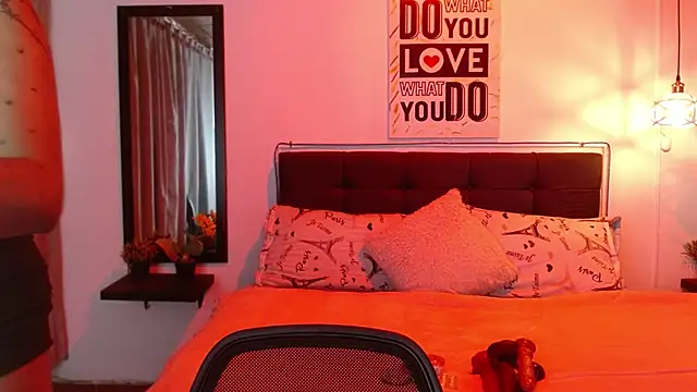 Dominik girl online show from 05-24-26, 07:41