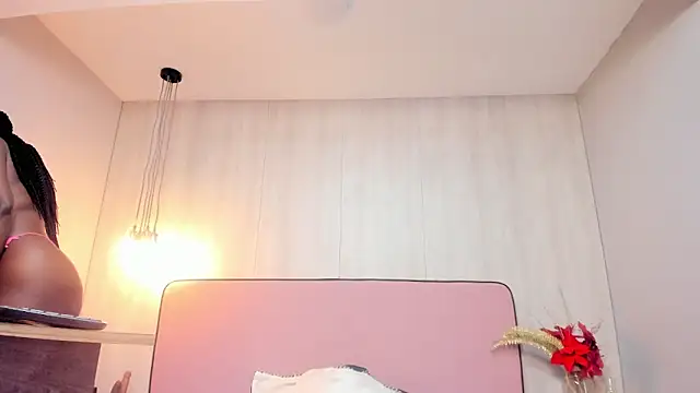 ShairaCoxx online show from 02-11-25, 11:54