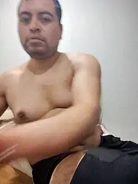 Potro23hotzen online show from 04-20-26, 04:32