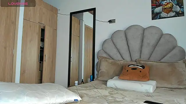 manucute 23  online show from 02-09-26, 04:00