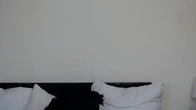 Snapshot of GiseleReine chatting on 12-09-24, 12:51 GiseleReine online show from 12-09-24, 12:51