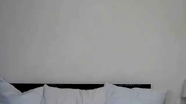 Snapshot of GiseleReine chatting on 12-16-24, 10:18 GiseleReine online show from 12-16-24, 10:18