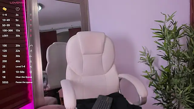 Irina bx online show from 11-06-25, 08:32