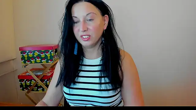 Snapshot of Wife4Cuck chatting on 07-20-26, 12:51 Wife4Cuck online show from 07-20-26, 12:51