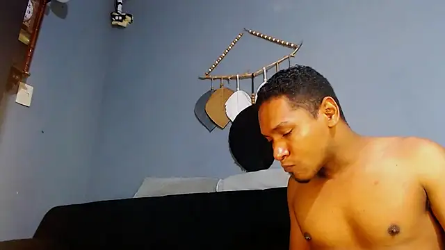 Snapshot of Grandeygruesa1 chatting on 02-08-25, 06:33 Grandeygruesa1 online show from 02-08-25, 06:33