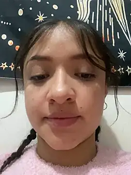 Snapshot of Alicia_ALICIA chatting on 01-12-25, 05:54 Alicia ALICIA online show from 01-12-25, 05:54