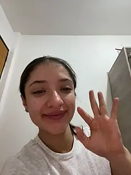 Alicia ALICIA online show from 05-22-26, 04:34