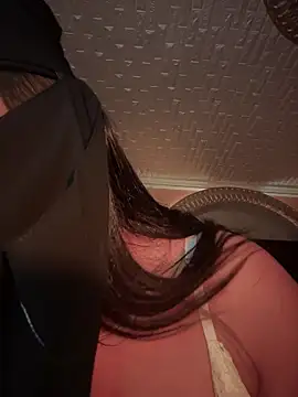 Snapshot of ORLA86 chatting on 09-27-25, 09:20 ORLA86 online show from 09-27-25, 09:20