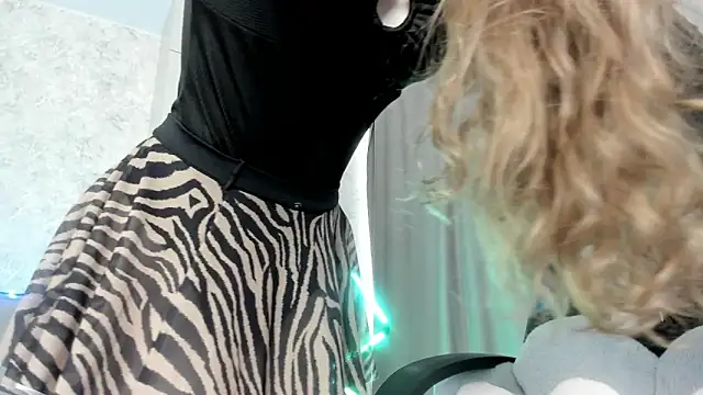 LissaCain online show from 01-11-26, 08:19