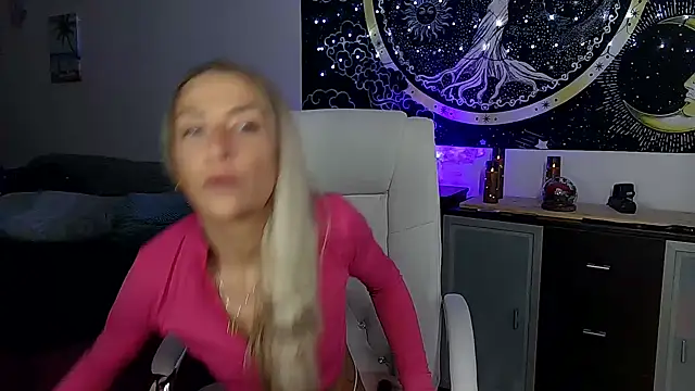 SexxyLiviaa online show from 11-09-25, 04:38