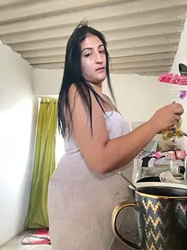 Snapshot of alondra_darling chatting on 09-19-25, 03:02 alondra darling online show from 09-19-25, 03:02