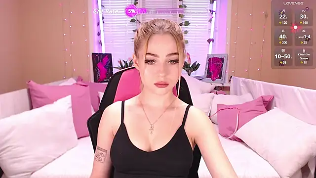 Snapshot of Tessa_Walker chatting on 01-28-25, 08:14 Tessa Walker online show from 01-28-25, 08:14