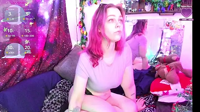 EverlyEster online show from 12-21-24, 07:35