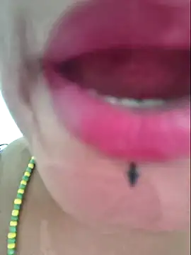 gatadeojosclaros online show from 03-16-26, 01:00