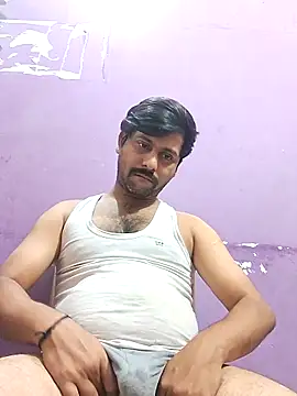 Snapshot of GlassBarge9 chatting on 01-12-25, 05:33 GlassBarge9 online show from 01-12-25, 05:33