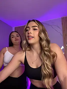 kyliejoness online show from 07-25-26, 01:47