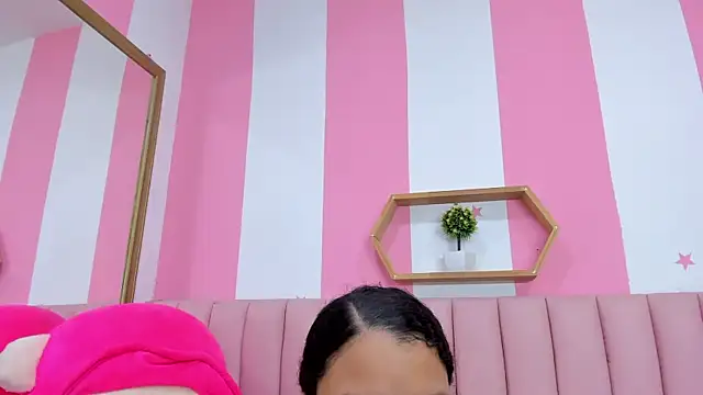 ISABELLA 020 online show from 12-05-25, 02:25