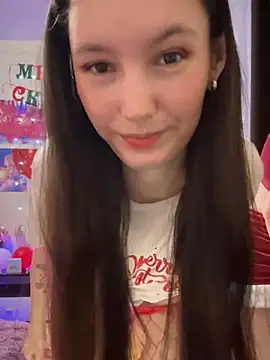 Snapshot of Heart_Ass chatting on 12-27-24, 06:03 Heart Ass online show from 12-27-24, 06:03