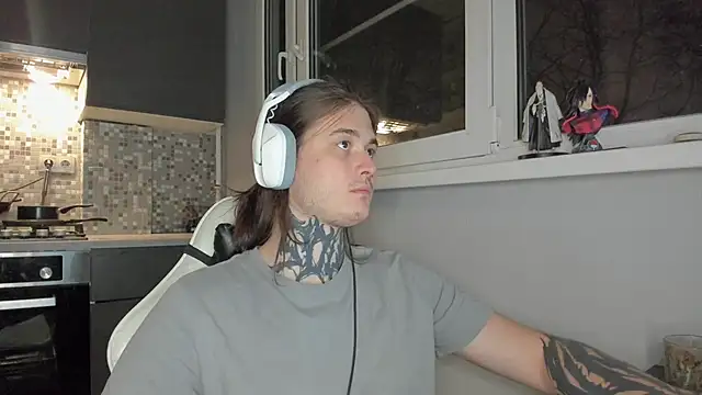  torfin  online show from 03-18-25, 08:04