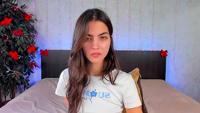 Snapshot of Milana_Crystal_ chatting on 01-13-25, 11:19 Milana Crystal online show from 01-13-25, 11:19