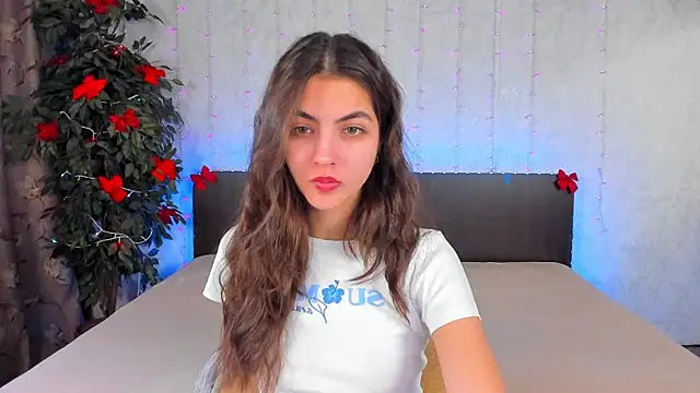 Snapshot of Milana_Crystal_ chatting on 01-24-25, 08:13 Milana Crystal online show from 01-24-25, 08:13