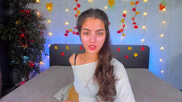 Milana Crystal  online show from 11-25-25, 01:55