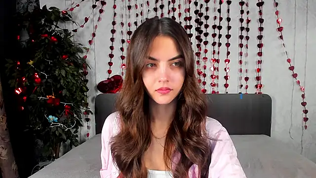 Milana Crystal  online show from 02-13-26, 08:10