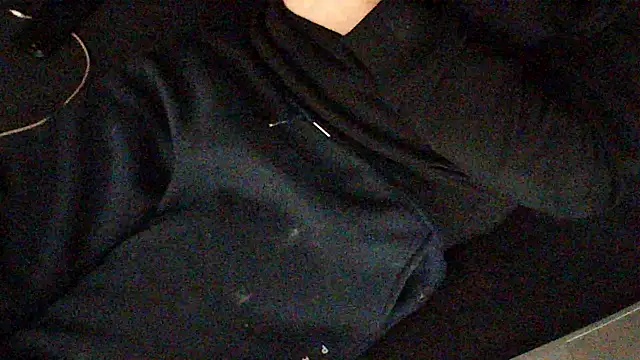 Snapshot of kiksnap-meistro5 chatting on 02-25-26, 09:35 kiksnap-meistro5 online show from 02-25-26, 09:35