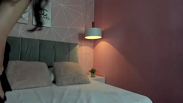 Snapshot of zara__sweet chatting on 02-08-25, 03:10 zara sweet online show from 02-08-25, 03:10