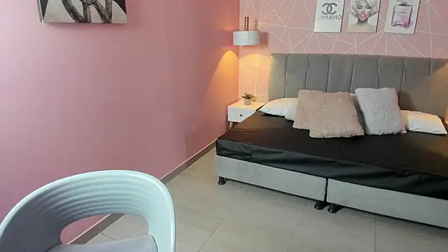 Snapshot of zara__sweet chatting on 09-29-25, 01:16 zara sweet online show from 09-29-25, 01:16