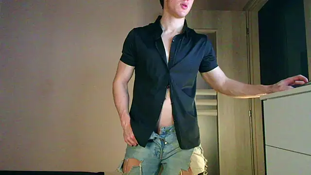 ChristianLevine  online show from 07-15-26, 04:07