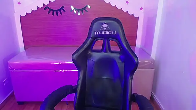 carlie mayer v online show from 09-30-25, 03:33