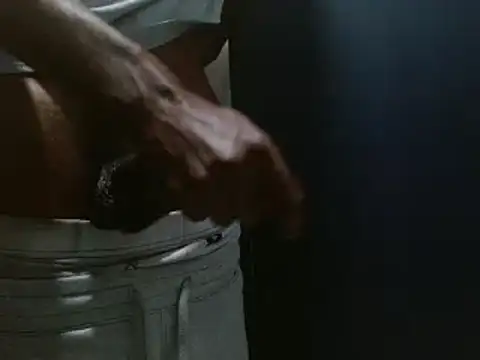 Snapshot of phbbcsham chatting on 02-14-25, 04:15 phbbcsham online show from 02-14-25, 04:15