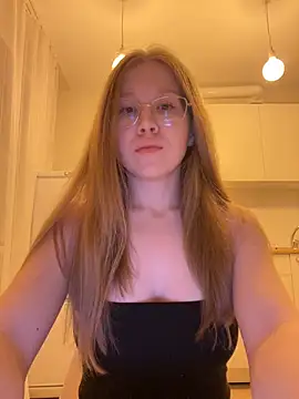 Eva Weyne online show from 10-24-25, 07:32