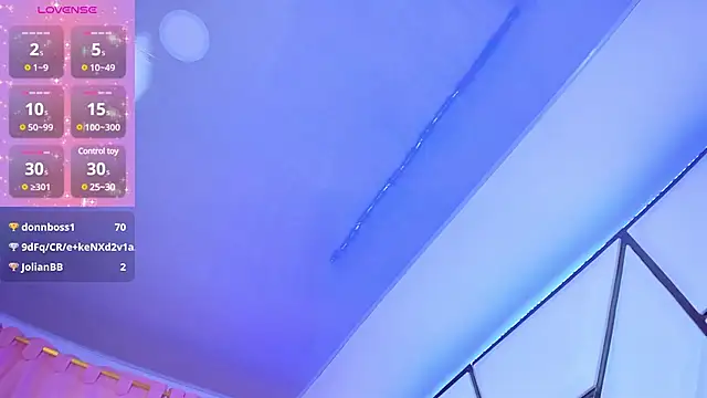 Snapshot of SarayRoyse chatting on 01-29-25, 10:32 SarayRoyse online show from 01-29-25, 10:32