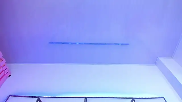 Snapshot of SarayRoyse chatting on 02-22-25, 10:20 SarayRoyse online show from 02-22-25, 10:20