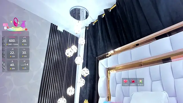 Snapshot of SarayRoyse chatting on 09-19-25, 07:36 SarayRoyse online show from 09-19-25, 07:36