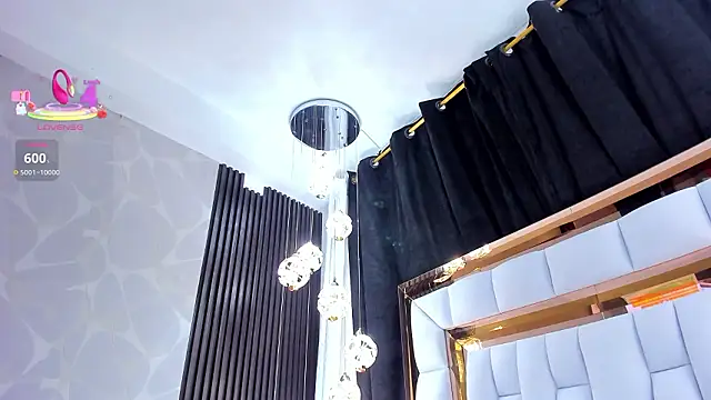 SarayRoyse online show from 01-14-26, 07:30