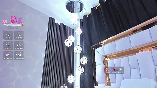 SarayRoyse online show from 04-07-26, 07:47